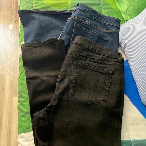 Old Navy Denim - EUC - (2) Pairs of Old Navy Jeans - One Black & One Dark Denim